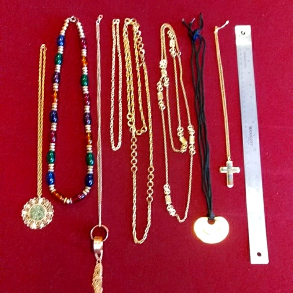 Fashion Jewelry Necklace lot of Eight Pieces Gold Colored Pendants Beads Multi